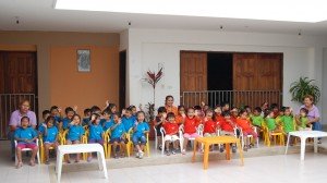 Los niños en la guardería Los niños en la guardería