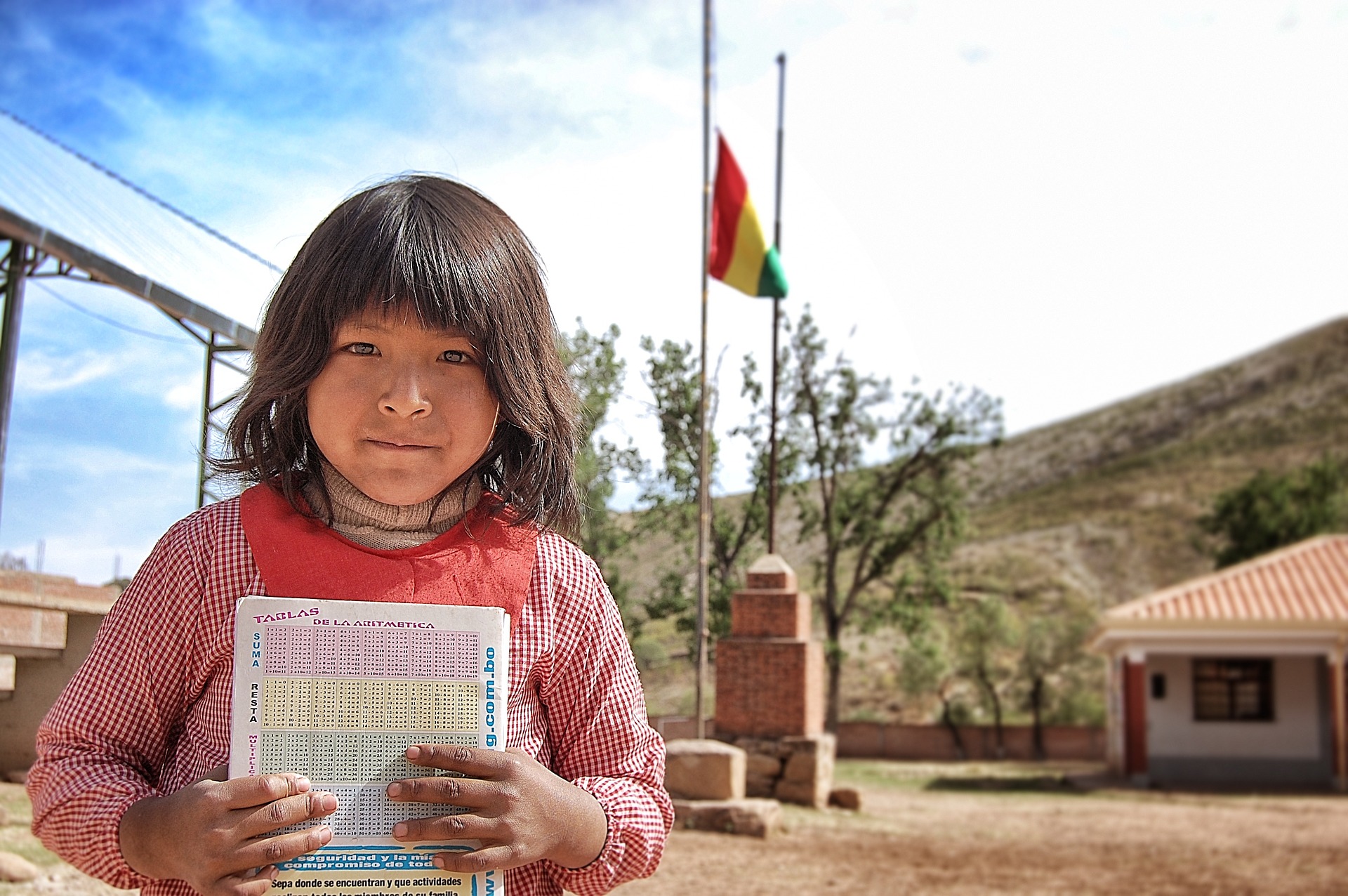 Plataforma Solidaŕia Bolivia Abriendo Horizontes entre los más desfavorecidos